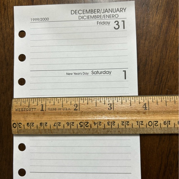 NWT Leather Zip - Around Organizer - Picture 16 of 16